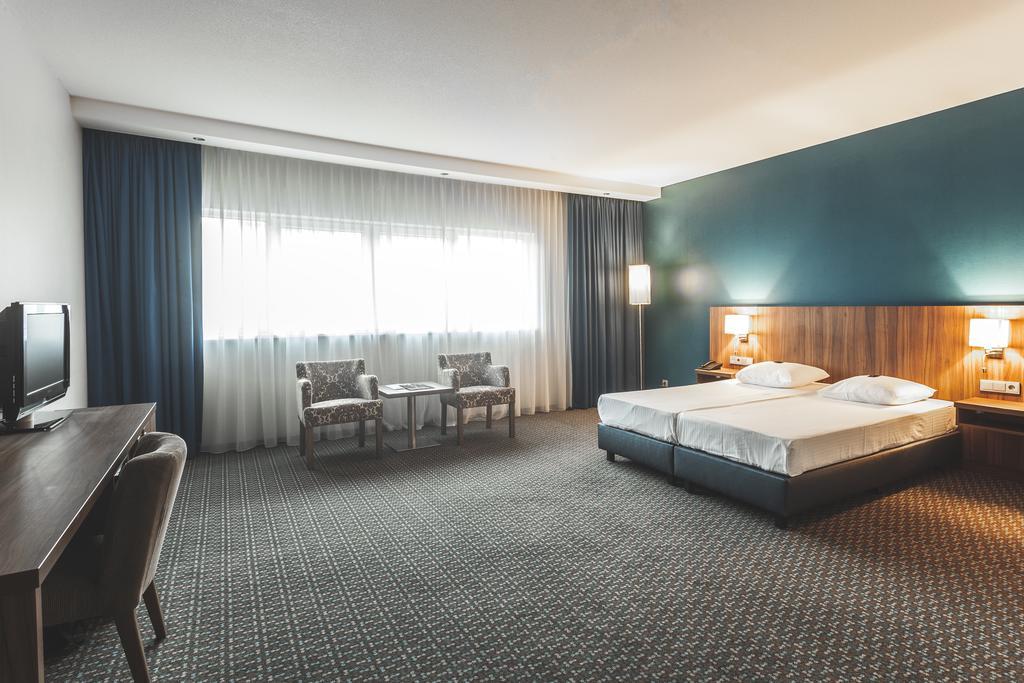 Van Der Valk Theaterhotel אלמלו מראה חיצוני תמונה
