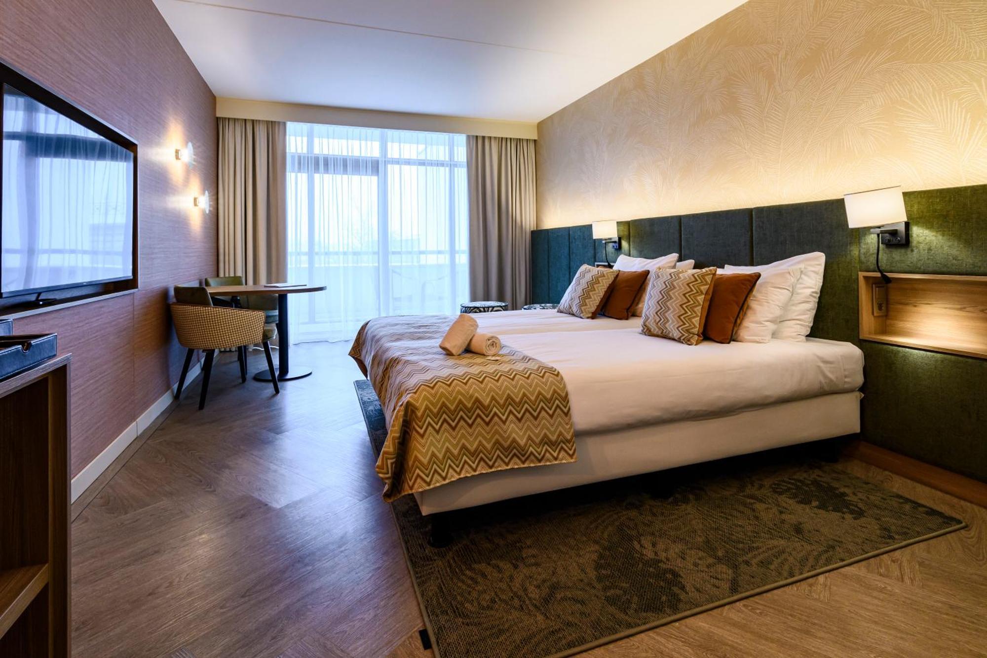 Van Der Valk Theaterhotel אלמלו מראה חיצוני תמונה