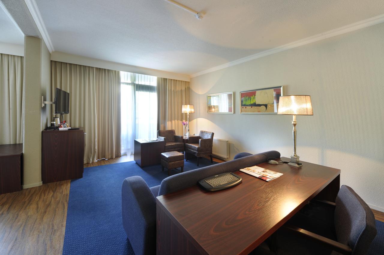 Van Der Valk Theaterhotel אלמלו מראה חיצוני תמונה